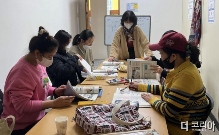 보도사진(3)-함평군가족센터, 결혼이민자 역량강화지원을 위한 한국어 교육 실시.jpg
