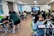 충남교육청, 학생 주도성 발현되는 영어수업 혁신 위한 지능형 영어교실 구축 지원